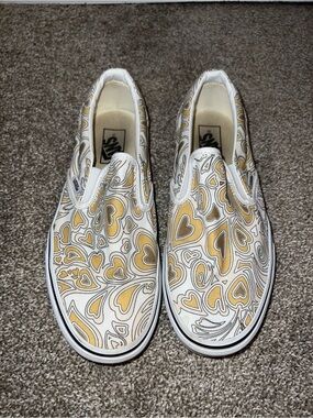 Vans Trippy Hearts Canvas Sneaker